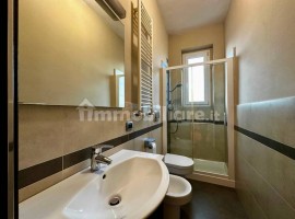 Vendita Appartamento Firenze. Quadrilocale in via Faliero Vezzani. Ottimo stato, quarto piano, con b, Italia, Firenze