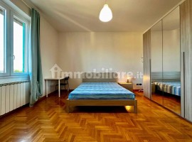 Vendita Appartamento Firenze. Quadrilocale in via Faliero Vezzani. Ottimo stato, quarto piano, con b, Italia, Firenze