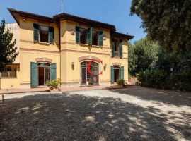 Vendita Villa unifamiliare Firenze. Buono stato, posto auto, riscaldamento autonomo, 400 m², rif. 11