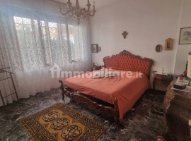 Vendita Appartamento Firenze. Buono stato, primo piano, con balcone, riscaldamento autonomo, rif. 11, Italia, Firenze