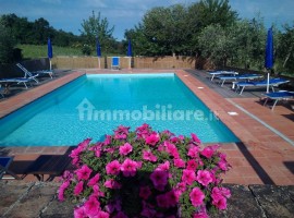 Vendita Casa colonica in San Donato in Poggio Barberino Tavarnelle. Ottimo stato, 450 m², rif. 10853