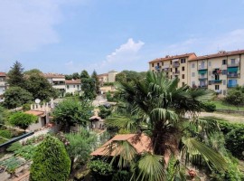 Vendita Villa unifamiliare in piazza Cardinale Elia Dalla Costa San C. Firenze. Buono stato, con bal