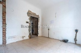 Vendita Appartamento in via Bronzino 45. Firenze. Ottimo stato, primo piano, con balcone, riscaldame