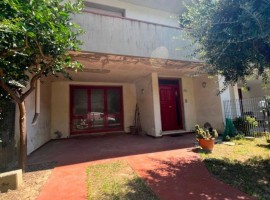 Vendita Villa a schiera in via di Limite 128 Campi Bisenzio. Posto auto, con terrazza, 170 m², rif. , Italia, Campi Bisenzio