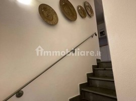 Vendita Villa unifamiliare in via Giovanni Cimabue Vinci. Buono stato, posto auto, con balcone, risc