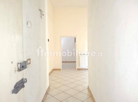 Vendita Appartamento Firenze. Quadrilocale in via Aretina 236. Da ristrutturare, primo piano, con ba, Italia, Firenze