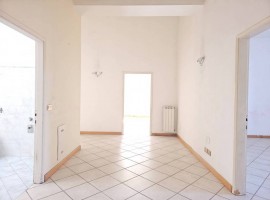 Vendita Appartamento Firenze. Quadrilocale in via Aretina 236. Da ristrutturare, primo piano, con ba, Italia, Firenze