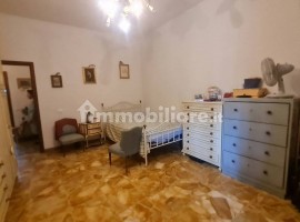 Vendita Appartamento Firenze. Quadrilocale in via Medardo Rosso. Buono stato, primo piano, con terra