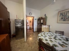 Vendita Appartamento Firenze. Quadrilocale in via Medardo Rosso. Buono stato, primo piano, con terra