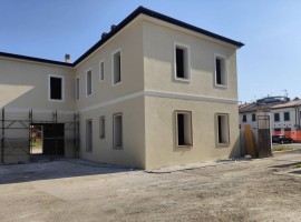 Vendita Appartamento Campi Bisenzio. Trilocale in via San Cresci. Nuovo, piano rialzato, posto auto,, Italia, Campi Bisenzio