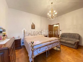 Vendita Appartamento in via Francesco Datini. Firenze. Da ristrutturare, quinto piano, con balcone, 