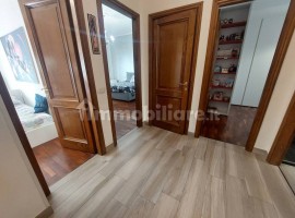 Vendita Appartamento in via Odorico da Pordenone. Firenze. Ottimo stato, secondo piano, con balcone,