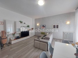 Vendita Appartamento in via Odorico da Pordenone. Firenze. Ottimo stato, secondo piano, con balcone,