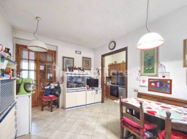 Vendita Villa a schiera in via Cetino Campi Bisenzio. Buono stato, riscaldamento autonomo, 288 m², r