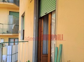 Vendita Appartamento in via Giandomenico Romagnosi. Firenze. Buono stato, secondo piano, con terrazz, Italia, Firenze