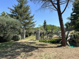 Vendita Villa unifamiliare in frazione Santa Lucia 9 Dicomano. Buono stato, posto auto, con terrazza