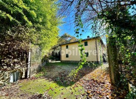 Vendita Casa colonica in Strada Provinciale Alto Valdarno Reggello. Ottimo stato, posto auto, 478 m², Italia, Reggello