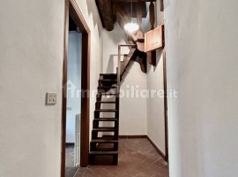 Vendita Casa colonica in Strada Provinciale Alto Valdarno Reggello. Ottimo stato, posto auto, 478 m², Italia, Reggello