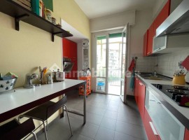 Vendita Appartamento Firenze. Quadrilocale in via Circondaria 57. Ottimo stato, quarto piano, posto 