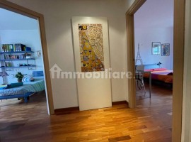 Vendita Appartamento Firenze. Quadrilocale in via Circondaria 57. Ottimo stato, quarto piano, posto 