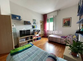 Vendita Appartamento Firenze. Quadrilocale in via Circondaria 57. Ottimo stato, quarto piano, posto 