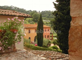 Vendita Casa colonica in via di Mosciano Scandicci. Ottimo stato, posto auto, 1400 m², rif. 92247980