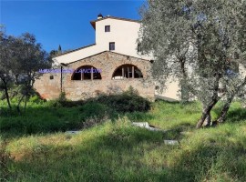 Vendita Casa colonica in via Di Triozzi Scandicci. Ottimo stato, posto auto, 135 m², rif. 110048909 