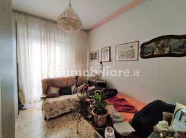 Vendita Appartamento Firenze. Trilocale in via Francesco Baracca. Da ristrutturare, primo piano, pos