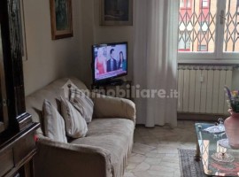 Vendita Appartamento Firenze. Quadrilocale in via Giovanni Segantini 18. Buono stato, primo piano, c, Italia, Firenze