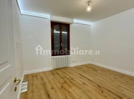 Vendita Appartamento in via Benedetto Accolti 1. Firenze. Ottimo stato, con balcone, riscaldamento a, Italia, Firenze