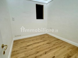 Vendita Appartamento in via Benedetto Accolti 1. Firenze. Ottimo stato, con balcone, riscaldamento a, Italia, Firenze