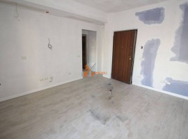 Vendita Appartamento Firenze. Trilocale in via delle Panche 170. Ottimo stato, secondo piano, con te, Italy, Firenze