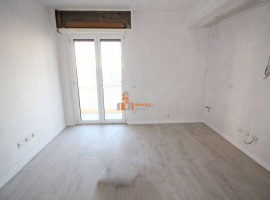 Vendita Appartamento Firenze. Trilocale in via delle Panche 170. Ottimo stato, secondo piano, con te, Italy, Firenze