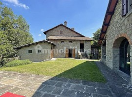 Vendita Casale Palazzuolo sul Senio. Ottimo stato, posto auto, 1234 m², rif. 113348461 Vendita Casal