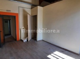 Vendita Appartamento in villa in via Clemente Rebora 20 Firenze. Da ristrutturare, posto auto, risca