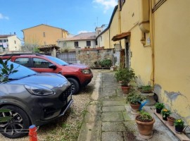 Vendita Appartamento in villa in via Clemente Rebora 20 Firenze. Da ristrutturare, posto auto, risca, Italia, Firenze