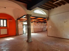 Vendita Appartamento in villa in via Clemente Rebora 20 Firenze. Da ristrutturare, posto auto, risca