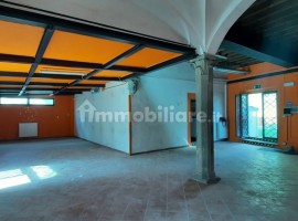 Vendita Appartamento in villa in via Clemente Rebora 20 Firenze. Da ristrutturare, posto auto, risca