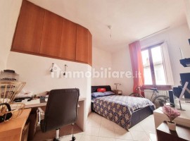 Vendita Appartamento Campi Bisenzio. Quadrilocale in via XXIV Maggio, 50013 Campi Bisenzio Italia. B, Italia, Campi Bisenzio