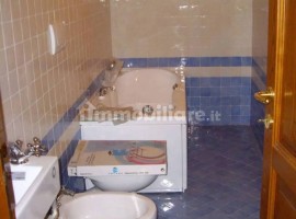 Vendita Villa unifamiliare Campi Bisenzio. Ottimo stato, posto auto, riscaldamento autonomo, 170 m²,