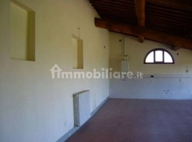 Vendita Villa unifamiliare Campi Bisenzio. Ottimo stato, posto auto, riscaldamento autonomo, 170 m²,