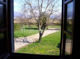 Vendita Villa unifamiliare Campi Bisenzio. Ottimo stato, posto auto, riscaldamento autonomo, 170 m²,