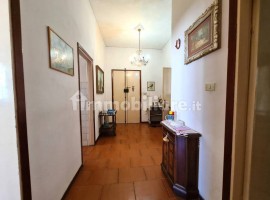 Vendita Appartamento Firenze. Trilocale in via Domenico Maria Manni. Da ristrutturare, primo piano, 