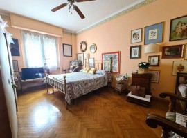 Vendita Appartamento Firenze. Quadrilocale in via Gaetano Pilati 17C. Buono stato, primo piano, con 