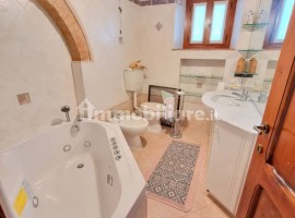 Vendita Casa colonica in Montespertoli collinare Montespertoli. Ottimo stato, 315 m², rif. 108536473