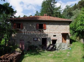 Vendita Casa colonica Londa. Da ristrutturare, 80 m², rif. 112062577 Vendita Casa colonica Londa. Da