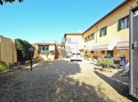 Vendita Casale Firenze. Buono stato, 320 m², rif. 109735817 Vendita Casale Firenze. Buono stato, 320