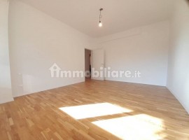 Vendita Appartamento Firenze. Quadrilocale in via Leone Pancaldo 3. Ottimo stato, secondo piano, con, Italia, Firenze