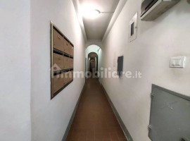 Vendita Appartamento Firenze. Bilocale in via delle Ruote. Ottimo stato, piano terra, riscaldamento , Italia, Firenze