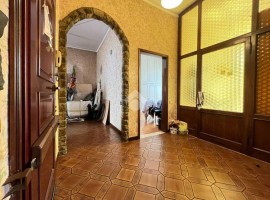 Vendita Appartamento Firenze. Quadrilocale in via degli artisti 3. Ottimo stato, primo piano, con te